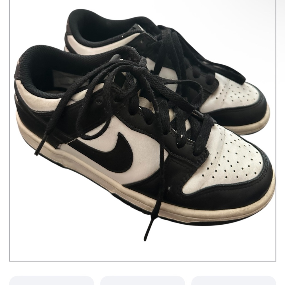 Nike Black and White Sneakers